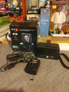 ThermalTake BlacX 2.5"/3.5"HDD eSATA USB 2.0 Hard Drive Docking Station 500 GB - Afbeelding 1 van 6