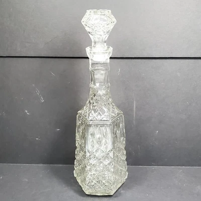 14" Vtg Libbey Cambridge Diamond Cut Glass Decanter Stopper Whiskey Bourbon - Image 1 of 4