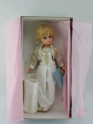 Boneca comemorativa vintage 1998 Madame Alexander 9” princesa Diana 22500 nova na caixa - Imagem 1 de 4