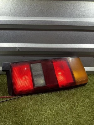 Luz trasera derecha Lotus Esprit 1988-1992 Toyota OEM pieza original Lotus Foto 1 de 4