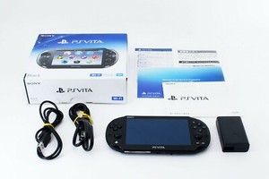 Sony PS Vita Black PCH-2000 w/ Charger and Box From Japan