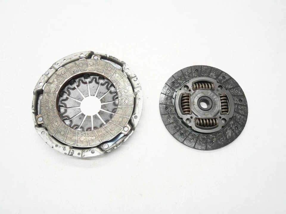 Toyota 86 BRZ Scion FRS M/T 2013-2020 disco de embrague manual placa de presión OEM Foto 1 de 4