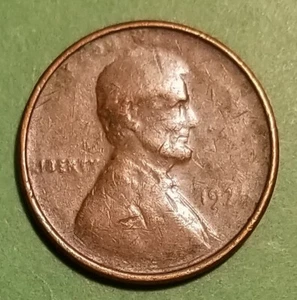 1971 (?) 19xx 1c Obv Strike Thru Weak Date Lincoln Cent - Picture 1 of 2