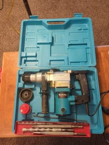 Martillo rotativo Makita modelo 6914D con brocas - Imagen 1 de 5