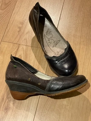 EL NATURALISTA ECCENTRICHE SCARPE VINTAGE A FORMA DI ELFO, POCO INDOSSATE, TAGLIA UK 5 - Immagine 1 di 4