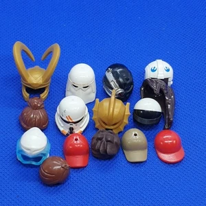 Lego Minifiguren Kopfbedeckungen Konvolut 15x Hüte Helme Mützen Haare usw. - Bild 1 von 7