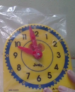 Judy Mini-Uhr NEU in ungeöffneter Verpackung mit Anleitung - Bild 1 von 1