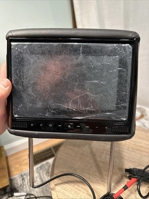 Chameleon BSD-705 Big Screen & Headrest - Monitor 7'' wide, New Open, Read - Image 1 of 4