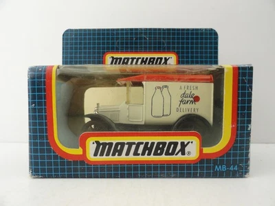 Matchbox #44 1921 Modelo T Ford (Blanco A Fresh Dale Farm Delivery) en caja Foto 1 de 4
