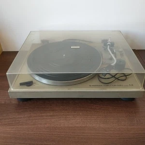 Pioneer PL-512 Belt Drive Stereo Turntable Record Player - Picture 1 of 14