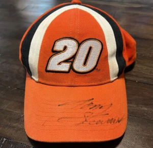 Cappello autografato Tony Stewart Joe Gibbs Racing arancione #20 Racing Nascar - Foto 1 di 9