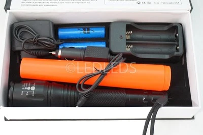 TORCIA LED xml-t6 CREE 2000 W 2000  LUMEN RICARICABILE  ZOOM ZOOMABLE MILITARE - Immagine 1 di 4