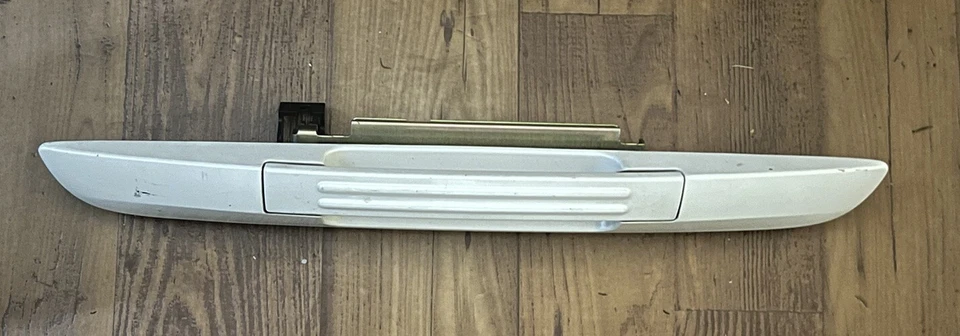 2003-2006 Ford Expedition Tailgate Handle Rear Liftgate Door Pull OEM * Foto 1 de 4