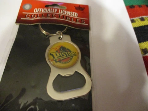 NIP Older DETROIT PISTONS 90's "Horse" Logo 1 1/2 Round Bottle Opener Keychain Cover