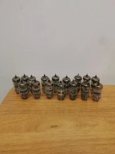 16 x ECC88 6DJ8 MULLARD AMPEREX BRIMAR ETC. - Bild 1 von 5