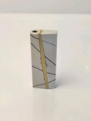 Lighter Marlboro vintage Official Lighter Gas Butane Smoking Marlboro Merchant  - Image 1 of 4