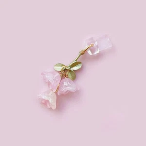 1PC Cute Pink Lily Of The Valley Phone Charm Flower Green Leaf Dust Plug _r1 - Photo 1/12
