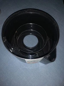 Waring JEX328 Pro Entsafter Entsafter Zellstoffsammler Ausgießer Ersatzteil - Bild 1 von 3