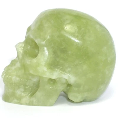 Schöner Kristallschädel grüngelb SKULL Lizardit SERPENTIN ca. 46mm Steingravur - Bild 1 von 4