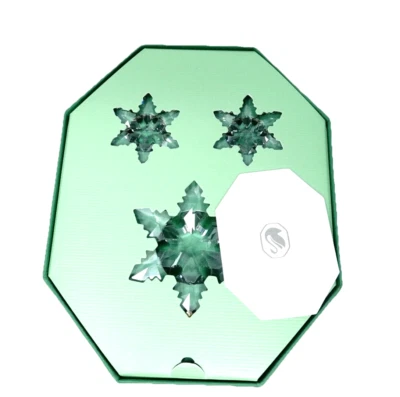 Swarovski Weihnachtsstern 2024 Annual Edition Ornament Set - Image 1 of 4