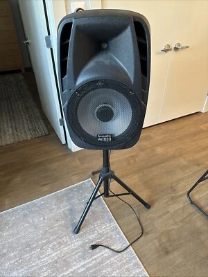 Altavoz LED multicolor Bluetooth portátil Acoustic Audio by Goldwood 1200 vatios Foto 1 de 4