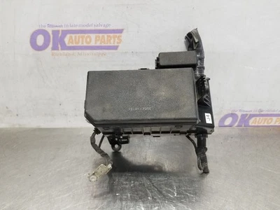 Toyota 4runner Limited 13 2013 caja de fusibles motor 4,0 L 8266235A71 Foto 1 de 4