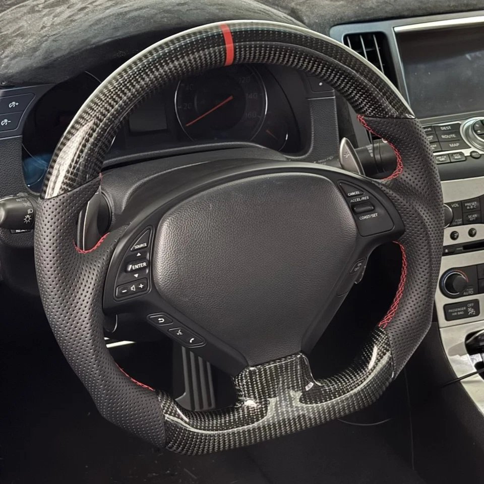Volante deportivo de fibra de carbono real para Infiniti G37 sedán cupé 2008-2013 Foto 1 de 4