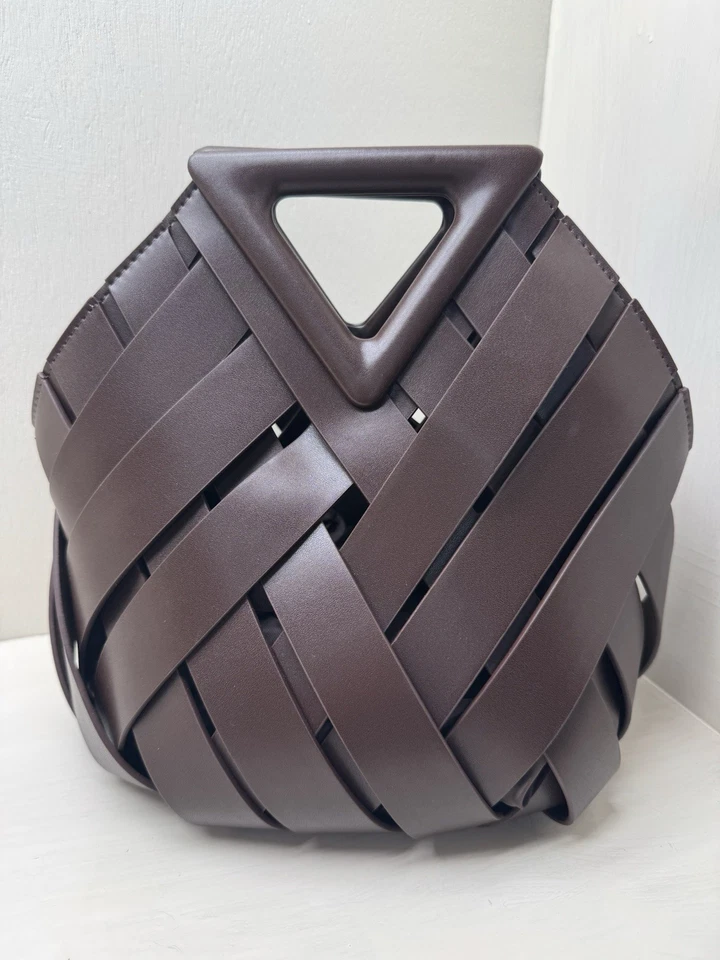 Bolso de Mano Verano Hill Natalie Tejido Geométrico Marrón Chocolate Cuero Vegano Foto 1 de 4