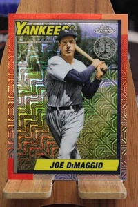 2025 Topps Update Joe DiMaggio Silver Pack MOJOFRACTOR - Picture 1 of 2