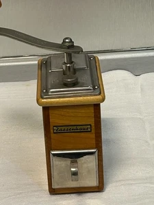 ZASSENHAUS HOLZ KAFFEEMÜHLE VINTAGE HANDKURBEL H CM 16 – B CM 7 – L CM 12,5 - Bild 1 von 5