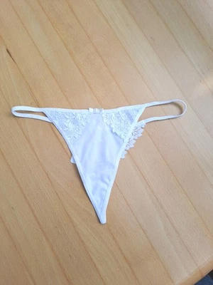 Damen String XL Weiß KRISLINE Spitze - Bild 1 von 4