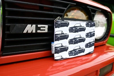 Cartera clutch personalizada FüNBäGS para teléfono celular, tarjeta de crédito maquillaje retro BMW E30 M3 Foto 1 de 4