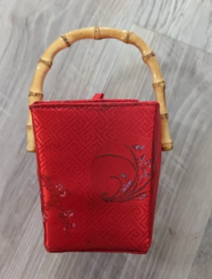 Chinese Silky Red Floral Design Takeout Box Handbag Purse Bamboo Handle — 第 1/4 张图片