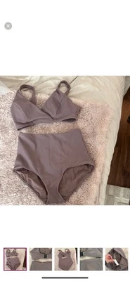 Conjunto de bikini acanalado Lululemon talla 4 Foto 1 de 4