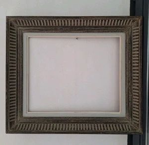 Ancien cadre en bois sculpté pour peinture ou photo - Photo 1 sur 10