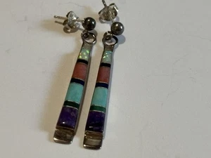 Pendientes colgantes finos vintage Southwest Navajo con incrustaciones de mosaico de varias piedras de ley - Imagen 1 de 8