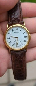 Vintage Accurist Ladies Quartz Watch 156000 - Picture 1 of 12