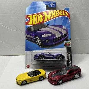 Hot Wheels 2013 Viper SRT Red 1:64 Die Cast, LOT Of 4 - Picture 1 of 24
