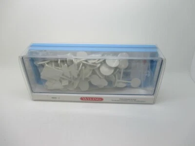 WIKING: Nr.001811 Confezione Accessori Segnali Stradali Per Strassenplan (GK104) - Immagine 1 di 2