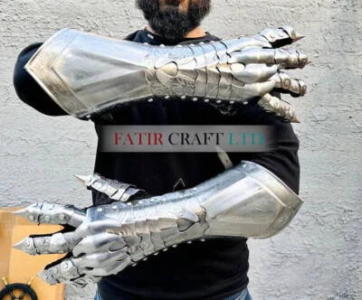 Medieval Gauntlets Gloves Metal Nazgul Gloves Sauron Gloves Cosplay Armor Gift - Image 1 of 4