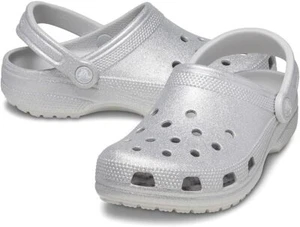 SANDALIAS MUJER CROCS CLÁSICAS PLATA BRILLO - Imagen 1 de 4