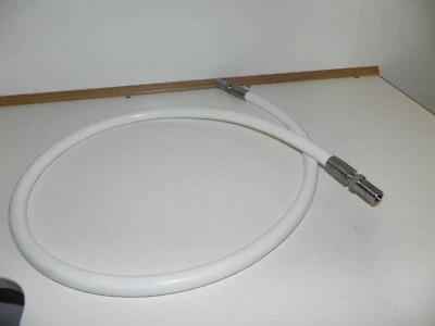 Swagelok SS-ST6TA10TA10-56, Manguera PTFE Serie S con Cubierta Silicona, Manguera 3/8" Foto 1 de 4