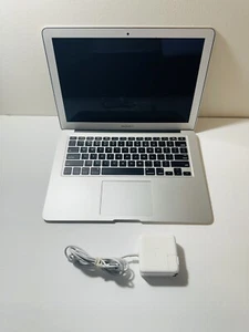 2017 Apple MacBook Air 13" Core i7 @ 2.2GHz  8GB RAM  512GB SSD - Silver (Read) - Picture 1 of 10