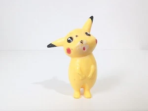 Pikachu TOMY Pokemon Figure CGTSJ 1999 Nintendo 2" - Vintage Authentic - Picture 1 of 4