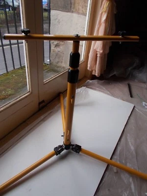 FAITHFULL POWER PLUS Stativ für Baustellenbeleuchtung 788cm bis 183cm verstellbar mit Traverse Faithfull Tools