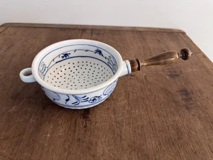 Blue Onion Large Ladle Strainer Wooden Handle Original Antique - Picture 1 of 10