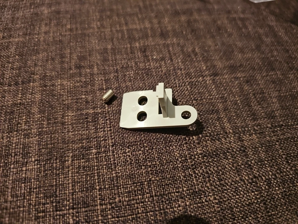 IKEA Kvartal Repuestos con Tornillos Portador Planeador Rodillo Soporte Cortinas Panel Foto 1 de 1