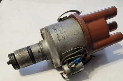 German VW Ignition Distributor BOSCH JFUR4 0 231 167 055  211905205Q Germany  - Image 1 of 4