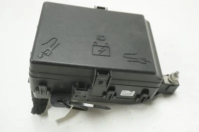 Dodge Challenger 2022 caja de conexiones de fusibles y relé de motor de 3,6 L usado fabricante original 68542231ab Foto 1 de 4