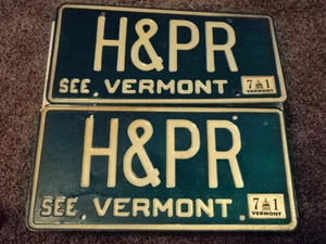 PAIR 1971 VERMONT see VANITY symbol License Plates H&PR VT & - Picture 1 of 1